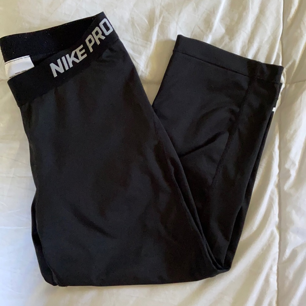 Nike Pro Dri-fit Calf Length Legging